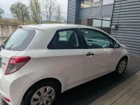 Gebraucht Toyota Yaris Cool 69 PS (50 kW) 2012 Weiß Kleinwagen