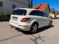 Gebraucht Mercedes R300 190 PS (139 kW) 2012 Weiß Van / Kleinbus