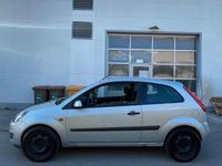 Second-hand Ford Fiesta 2006 Argintiu Hatchback