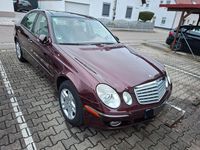 Gebraucht Mercedes E320 Elegance 224 PS (164 kW) 2007 Rot Limousine