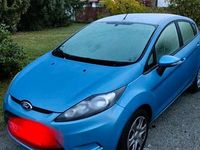 Gebraucht Ford Fiesta 60 PS (44 kW) 2012 Blau Kleinwagen