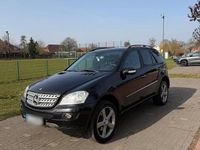 Gebraucht Mercedes ML320 225 PS (165 kW) 2007 Schwarz SUV