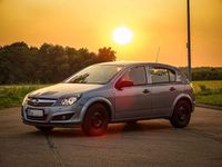 Gebraucht Opel Astra 90 PS (66 kW) 2009 Grau Limousine