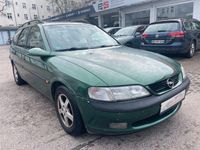 Gebraucht Opel Vectra 101 PS (74 kW) 1997 Grün Kombi
