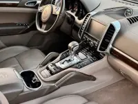 Usata Porsche Cayenne GTS 420 CV (308 kW) 2012 Marrone SUV