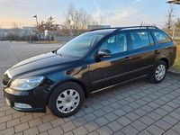 Gebraucht Skoda Octavia Ambiente 105 PS (77 kW) 2011 Schwarz Kombi