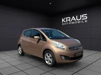 Gebraucht Kia Venga Spirit 125 PS (91 kW) 2010 Caramelgold Kleinwagen