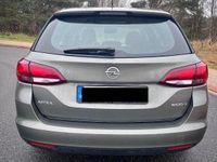 Gebraucht Opel Astra Active 105 PS (77 kW) 2017 Grau Kombi