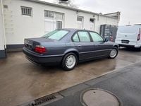 Gebraucht BMW 735 235 PS (172 kW) 1997 Grau Limousine