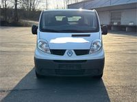 Gebraucht Renault Trafic 114 PS (83 kW) 2013 Weiß Van / Kleinbus
