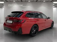 Gebraucht BMW 330 M Sport 184 PS (135 kW) 2023 Rot Kombi