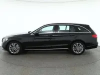 Gebraucht Mercedes C180 Avantgarde 156 PS (114 kW) 2017 Obsidianschwarz Kombi