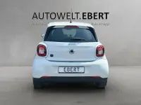 Gebraucht Smart ForFour Electric Drive Passion 60 kW (82 PS) 2021 White / white Limousine