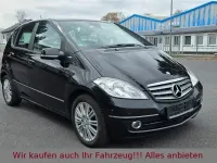 Gebraucht Mercedes A180 Elegance 109 PS (80 kW) 2011 Schwarz Kleinwagen