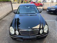 Gebraucht Mercedes E200 Avantgarde 163 PS (119 kW) 2004 Schwarz Limousine