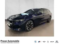 Gebraucht BMW 550e M Sport 489 PS (359 kW) 2025 Blau Kombi