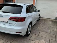 Gebraucht Audi A3 Sport 150 PS (110 kW) 2019 Weiß Limousine