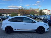 Gebraucht Ford Focus Titanium 145 PS (106 kW) 2010 Weiß Limousine
