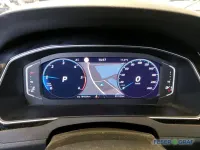 Gebraucht VW Passat 122 PS (89 kW) 2023 Tornadorot Kombi