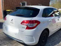 Gebraucht Citroën C4 120 PS (88 kW) 2012 Weiß Limousine