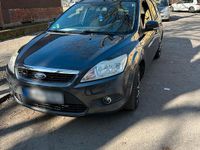 Gebraucht Ford Focus 100 PS (73 kW) 2011 Grau Kombi