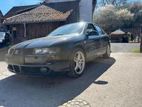 Second-hand Seat Leon CUPRA 204 CP (150 kW) 2003 Negru Hatchback
