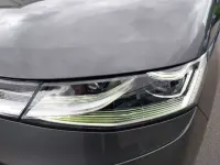 Gebraucht VW Multivan Style 150 PS (110 kW) 2023 Grau Van / Kleinbus