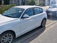 Gebraucht BMW 114 101 PS (74 kW) 2014 Weiß Kleinwagen