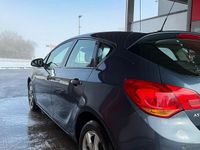 Gebraucht Opel Astra 102 PS (75 kW) 2010 Blau Kleinwagen