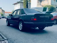 Gebraucht Mercedes 230 Sportline 132 PS (97 kW) 1990 Blau Limousine