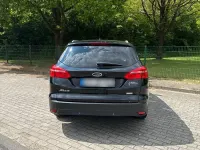 Usado Ford Focus 125 CV (91 kW) 2017 Negro Familiar