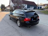 Gebraucht BMW 318 143 PS (105 kW) 2009 Schwarz Kombi