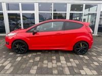Gebraucht Ford Fiesta Sport 140 PS (102 kW) 2015 Rot Limousine