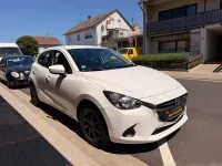 Gebraucht Mazda 2 Center-Line 90 PS (66 kW) 2015 Weiß Limousine