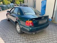 Second-hand Audi A4 106 CP (77 kW) 1996 Verde Berlinǎ
