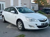 Begagnad Opel Astra 2012 Kombi