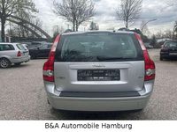 Gebraucht Volvo V50 Momentum 140 PS (102 kW) 2005 Silber Kombi