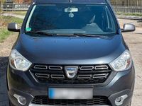 Gebraucht Dacia Dokker Celebration 116 PS (85 kW) 2018 Grau Van / Kleinbus