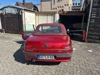 Gebraucht Peugeot 306 Cabriolet 88 PS (64 kW) 1999 Rot Cabrio