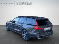 Gebraucht Volvo V60 Plus 455 PS (334 kW) 2022 Platinum grey / metallic Kombi