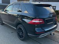 Gebraucht Mercedes ML350 258 PS (189 kW) 2015 Schwarz SUV