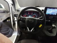 Używany Opel Combo 131 KM (96 kW) 2021 Biały Minivan
