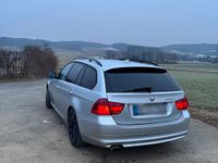 Gebraucht BMW 320 179 PS (131 kW) 2008 Silber Kombi