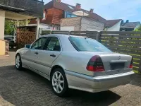Gebraucht Mercedes C180 122 PS (89 kW) 1998 Silber Limousine