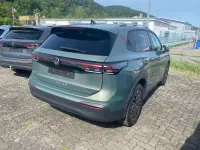 Neu VW Tiguan Life 150 PS (110 kW) 2026 Cipressinogrün metallic SUV