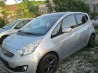 Gebraucht Kia Venga Spirit 128 PS (94 kW) 2010 Continentalsilber met. Kleinwagen