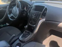 Gebraucht Opel Astra 110 PS (80 kW) 2012 Schwarz Kleinwagen
