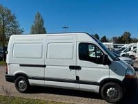 Second-hand Renault Master 120 CP (88 kW) 2010 Alb Monovolum