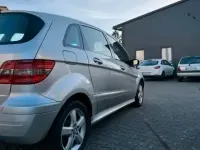 Gebraucht Mercedes B200 140 PS (102 kW) 2008 Silber Van / Kleinbus