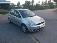 Gebraucht Ford Fiesta 80 PS (58 kW) 2003 Silber Kleinwagen